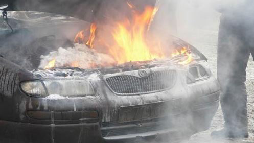 Пожар автомобиля на улице Космонавтов в Могилеве