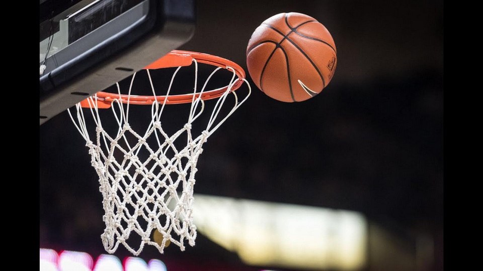 «Рыцари» в гостях уступают «оленям»