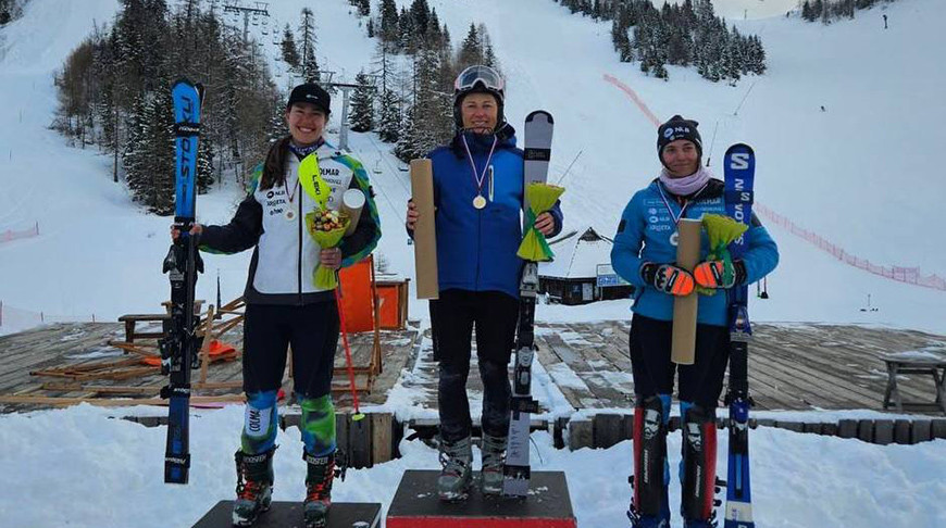 Шканова победила в слаломе на соревнованиях в Словении