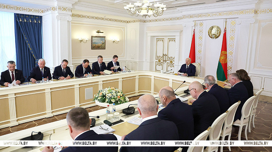 Лукашенко назвал инициативу «Один район — один проект» стратегической задачей в региональном развитии