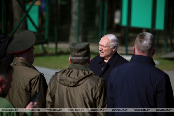 Президент посещает Минский аэроклуб ДОСААФ