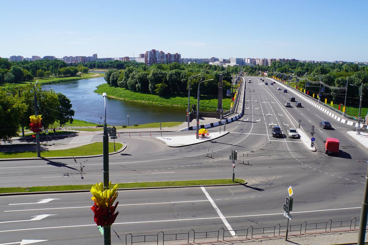 Присвоение мосту имени Героя