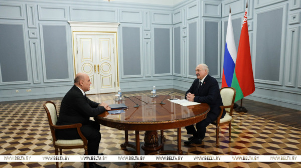 Лукашенко: Беларусь в сотрудничестве с Россией выполняет и перевыполняет свои обязательства