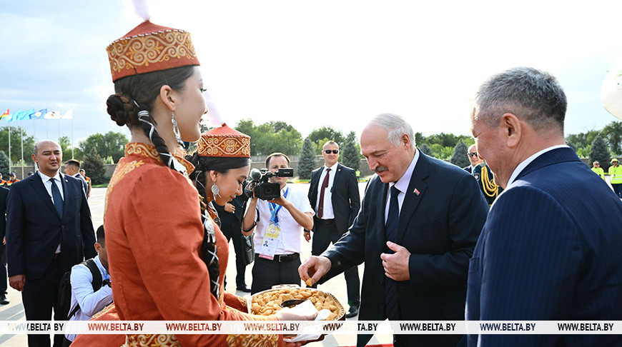 Лукашенко прибыл с рабочим визитом в Кыргызстан