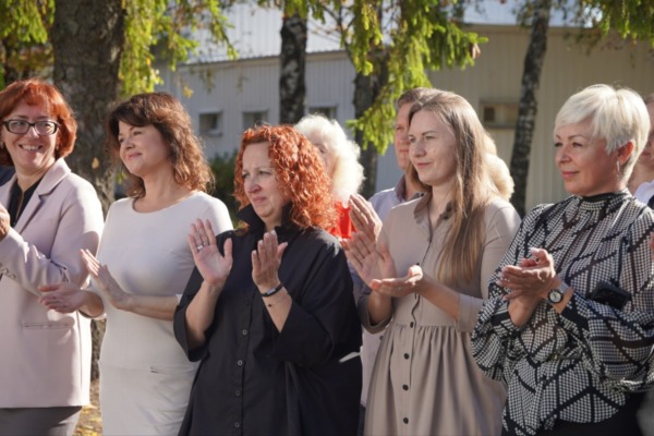 Удаётся ли вам потанцевать на работе?
