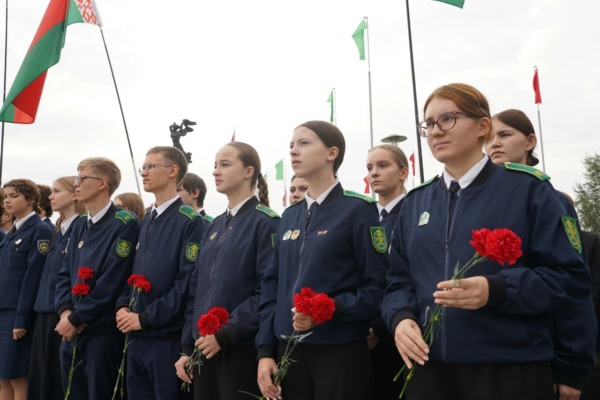 Митинг-реквием в память о жертвах оккупации, посвященный Дню народного единства