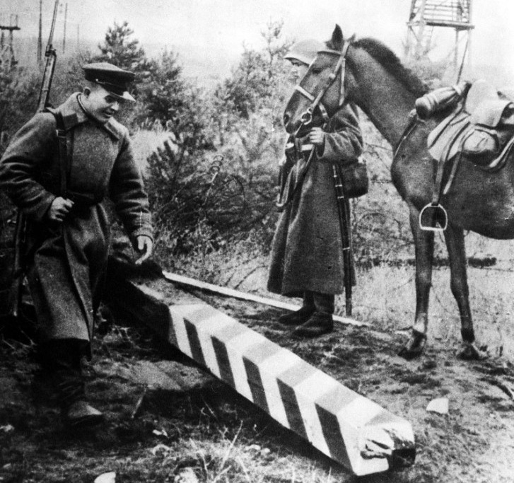 «Нам чужого не надо, но и своего не отдадим»